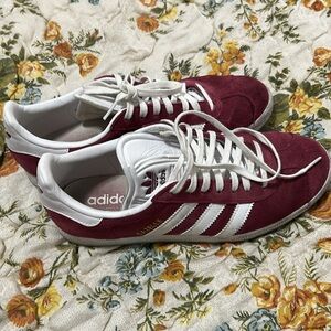 Adidas Gazelle sneakers